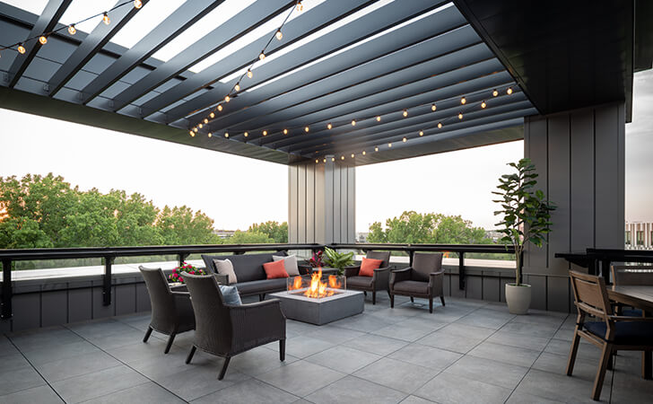 Outdoor patio at Amira Bloomington